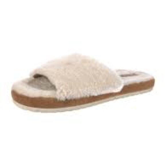 Vince Fuzzy Slippers - Picture 1 of 10